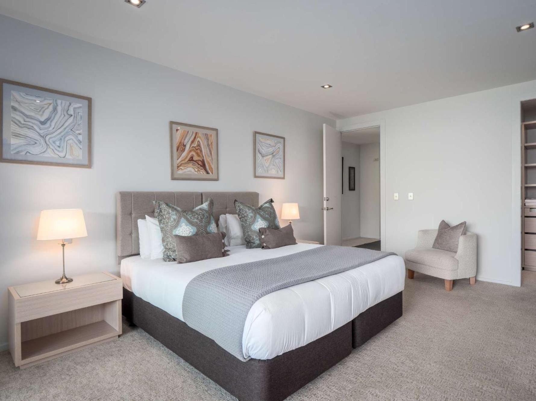 Papillon, A Relax It'S Done Luxury Holiday Home ควีนส์ทาวน์ ภายนอก รูปภาพ