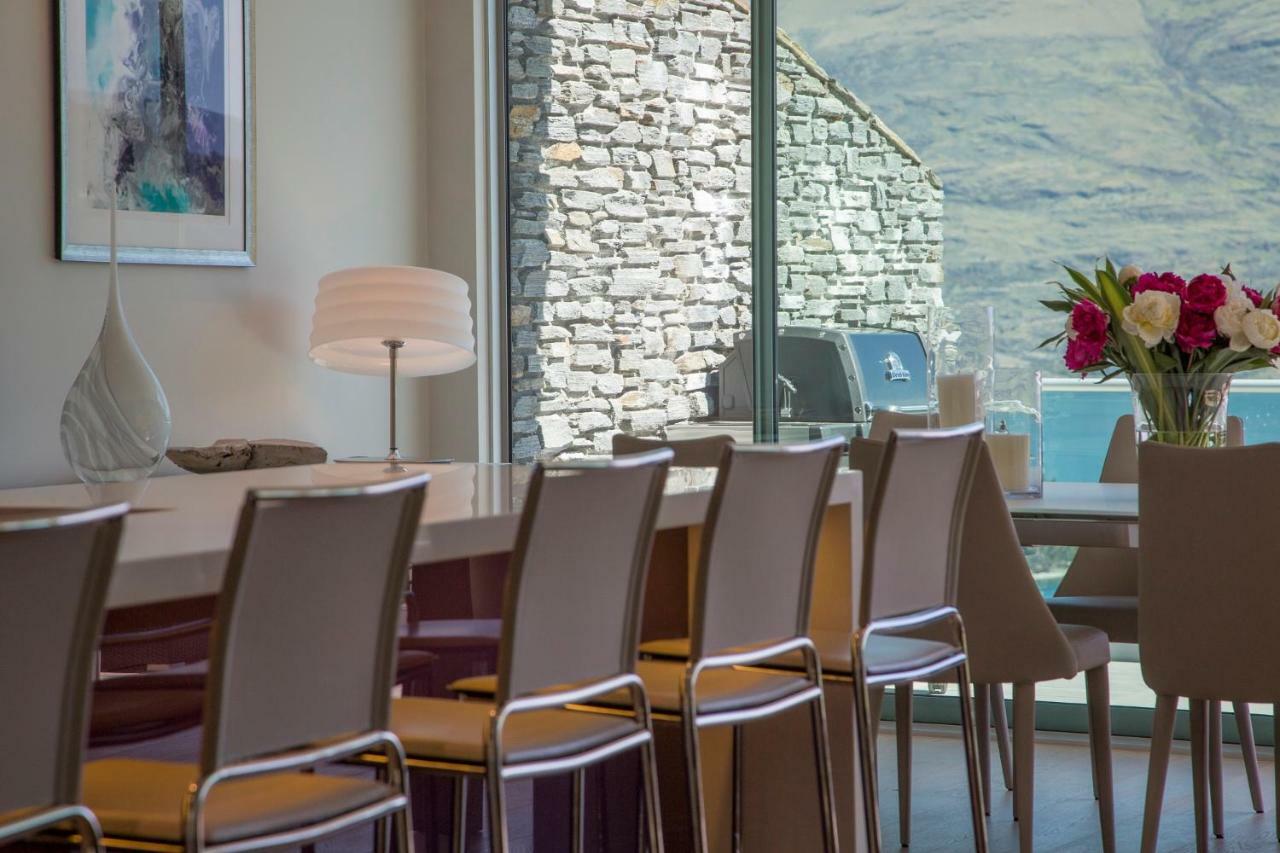 Papillon, A Relax It'S Done Luxury Holiday Home ควีนส์ทาวน์ ภายนอก รูปภาพ